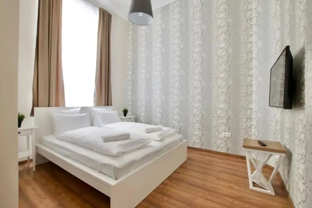 Premium Apartment by Hi5 - Central 3 bedroom (221) - photo 3
