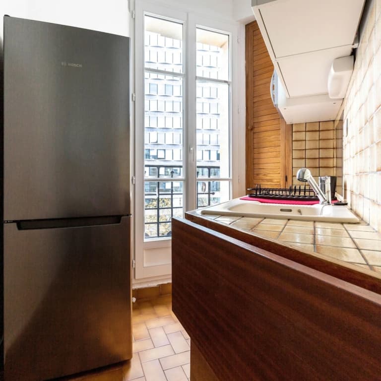 Zola Riverview Great 2 Bedroom in Paris - photo 8