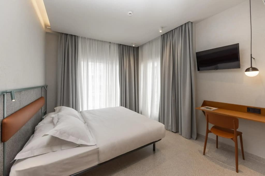 Evripides Hotel - photo 4