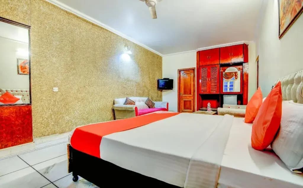Hotel Rahul Palace - photo 4