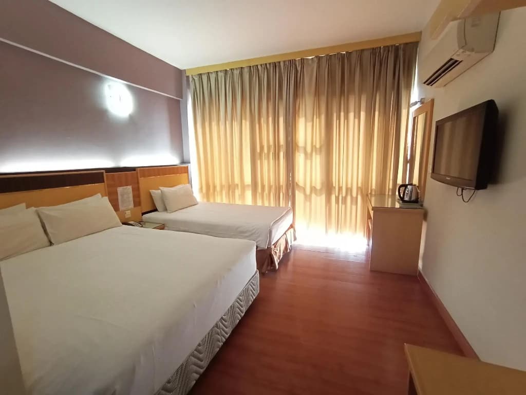 Houz Inn - main photo