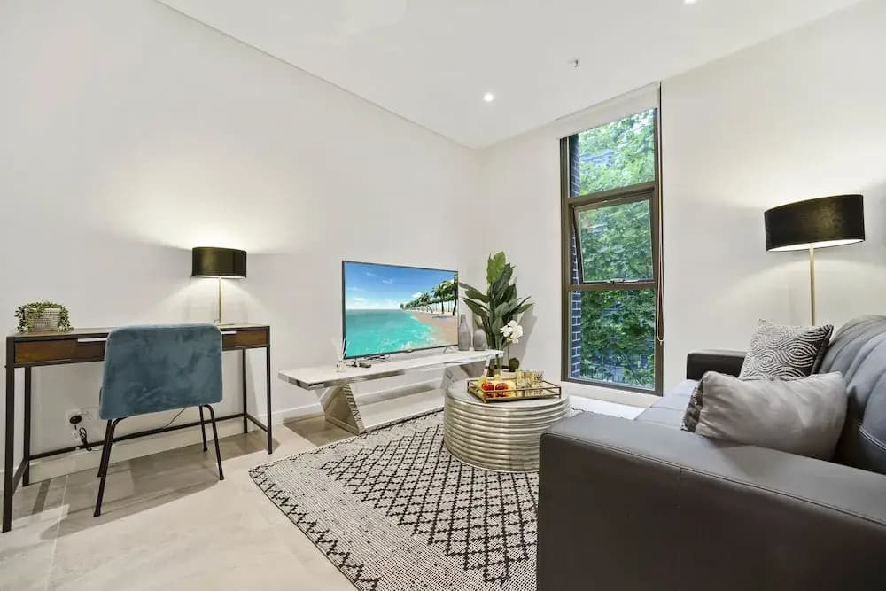 Luxury Experience in Prime Location - photo 10