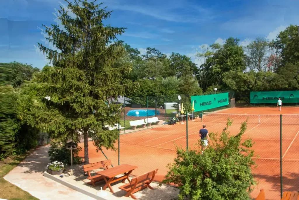 Hotel & Tenniscenter Khail - photo 9