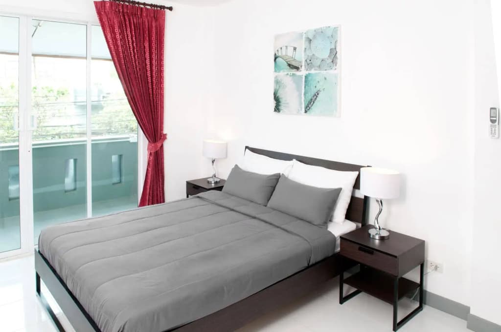 Surin Beach Rooms - photo 14