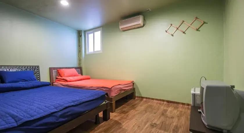 Hostel Korea 5 - photo 4