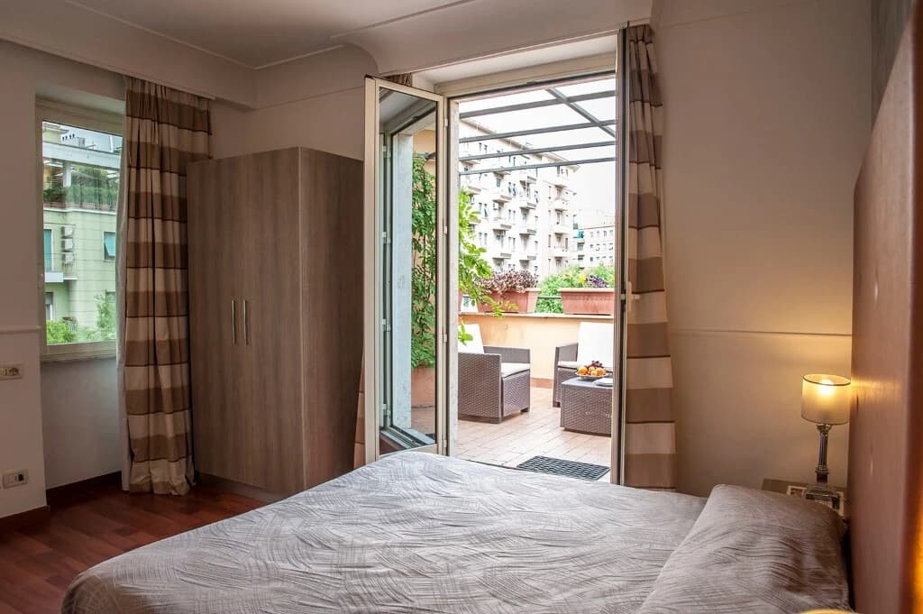 J Maluni City Hotel - photo 29