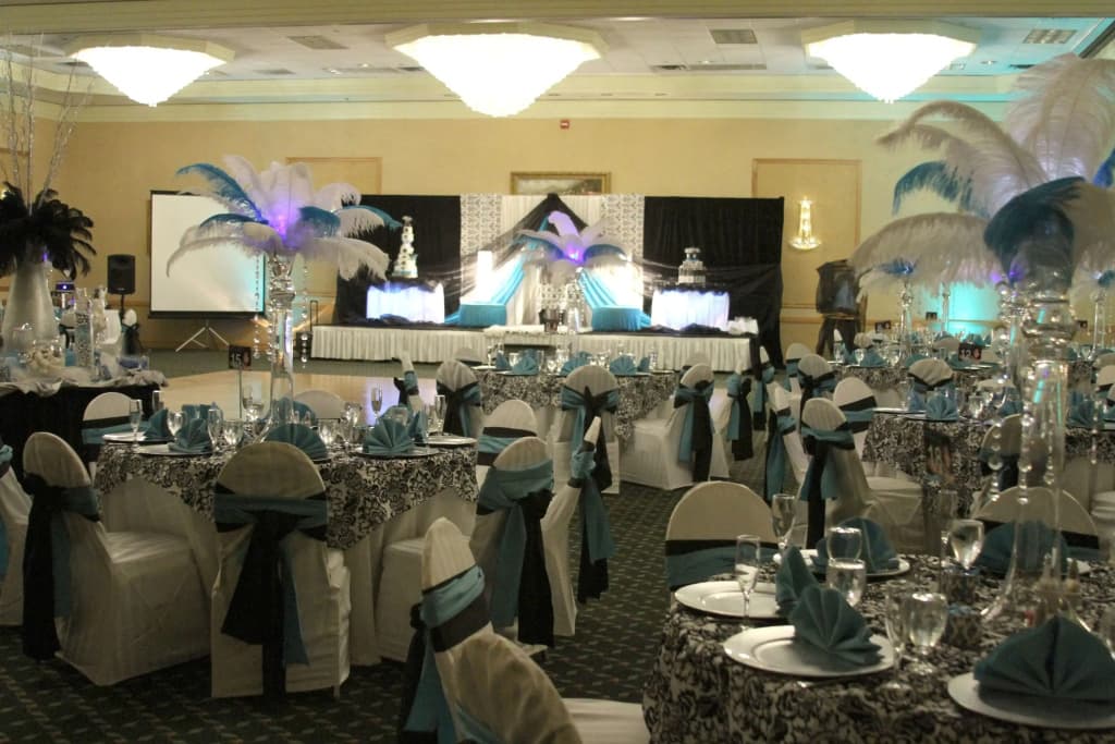 Florida Hotel & Conference Center in the Florida Mall - photo 30