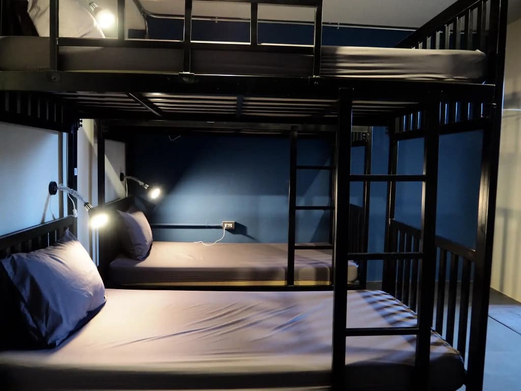 Yamyen Hostel - photo 2