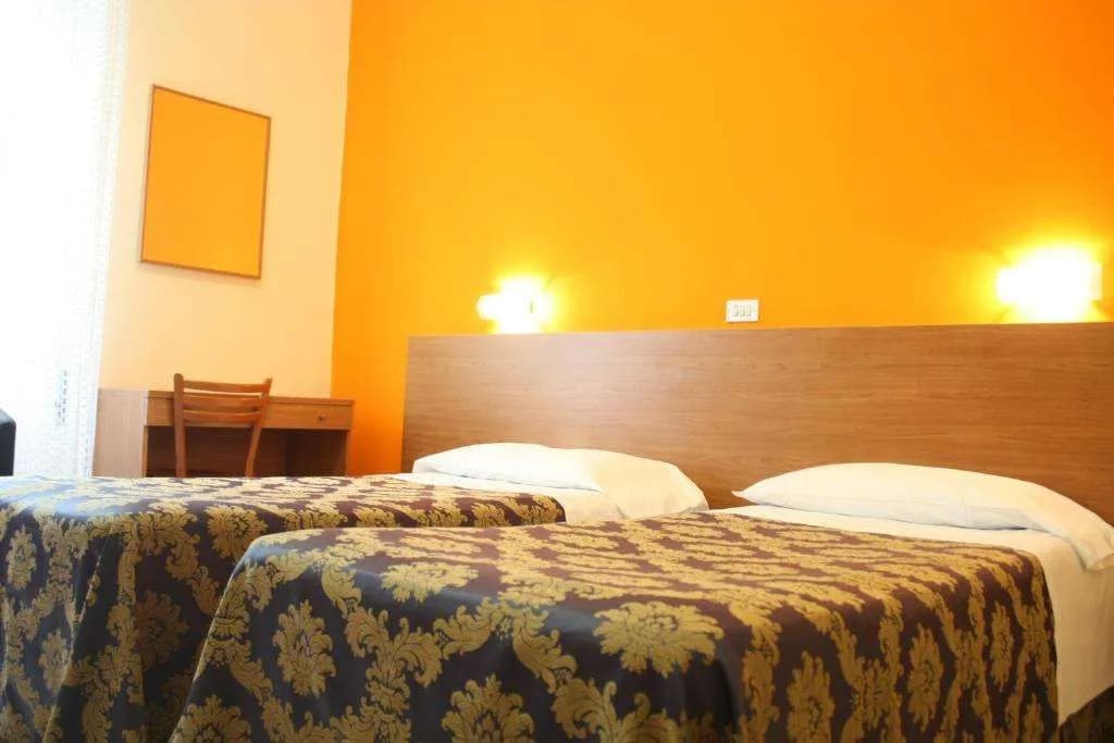 Garden Hotel - photo 8