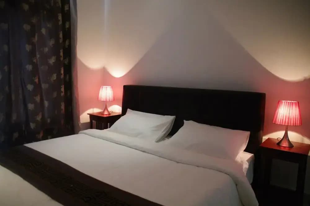 JB City Shopping Mall Apartment - photo 2