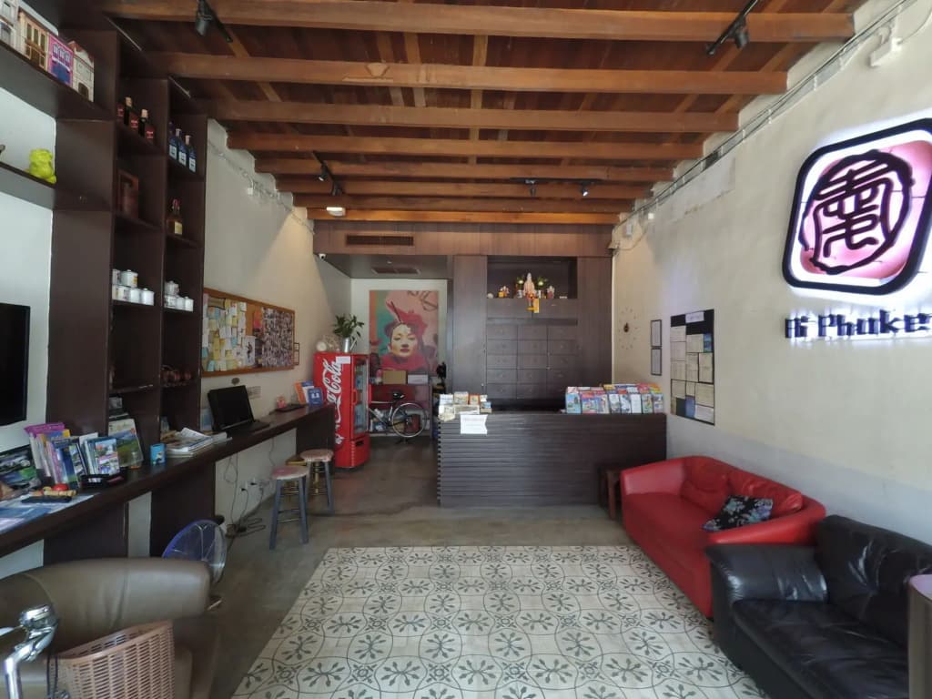 Ai Phuket Hostel - photo 8