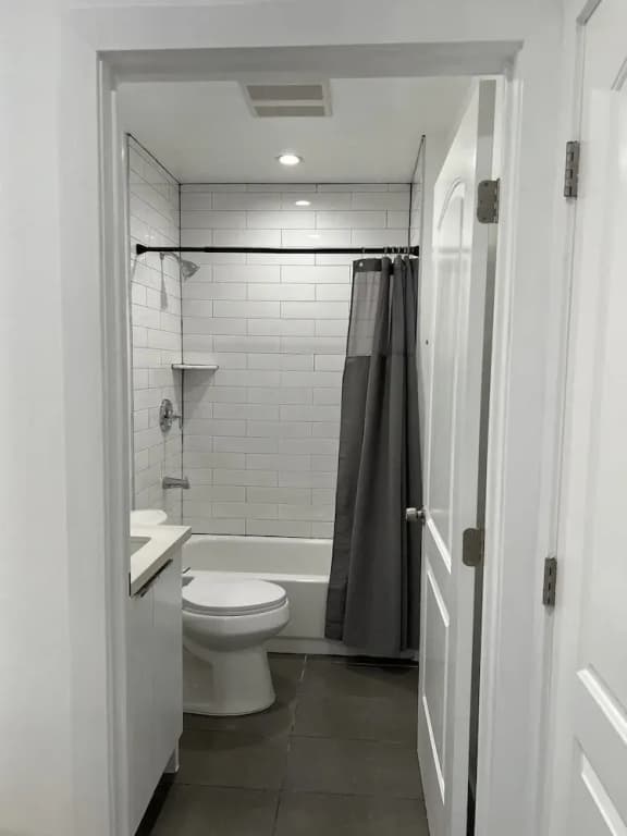 Ktown Hotel - photo 11