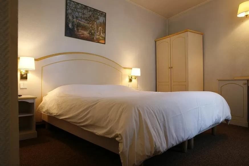 Hotel Monge - photo 2