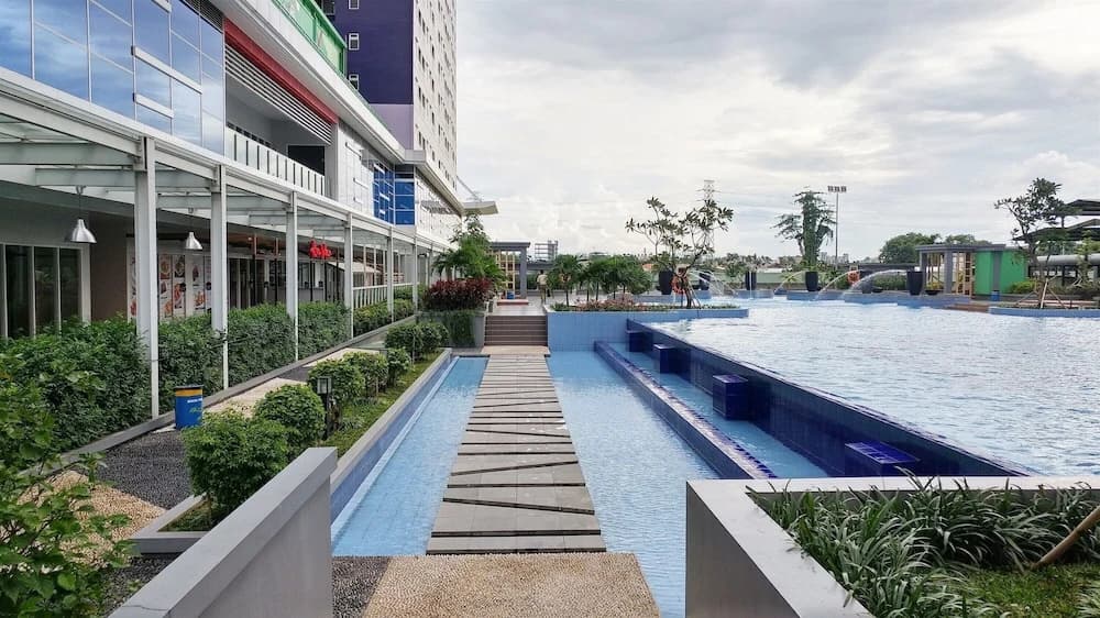 Studio near Shopping Mall at Green Pramuka City Apartment - photo 8