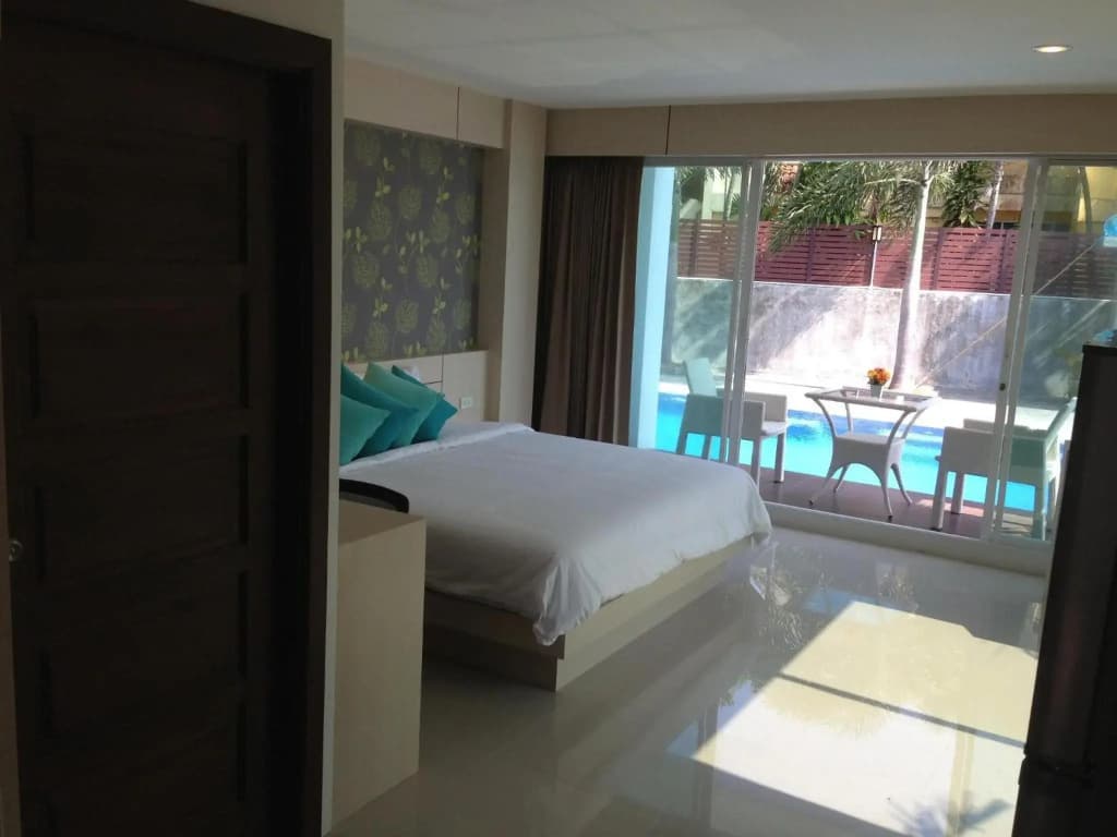 Chalong Beach Front Residence - photo 4