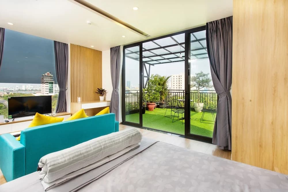 NOS House - photo 6