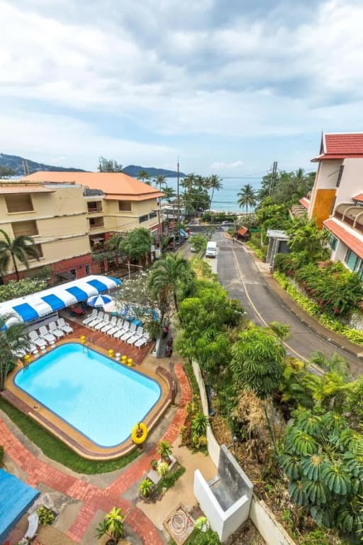 Porterhouse Beach Hotel - photo 15