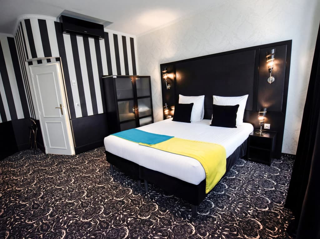 Peyris Opera Hotel - photo 31