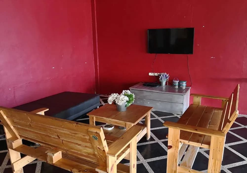 Riverbank Dungun Guesthouse & Cafe - photo 6