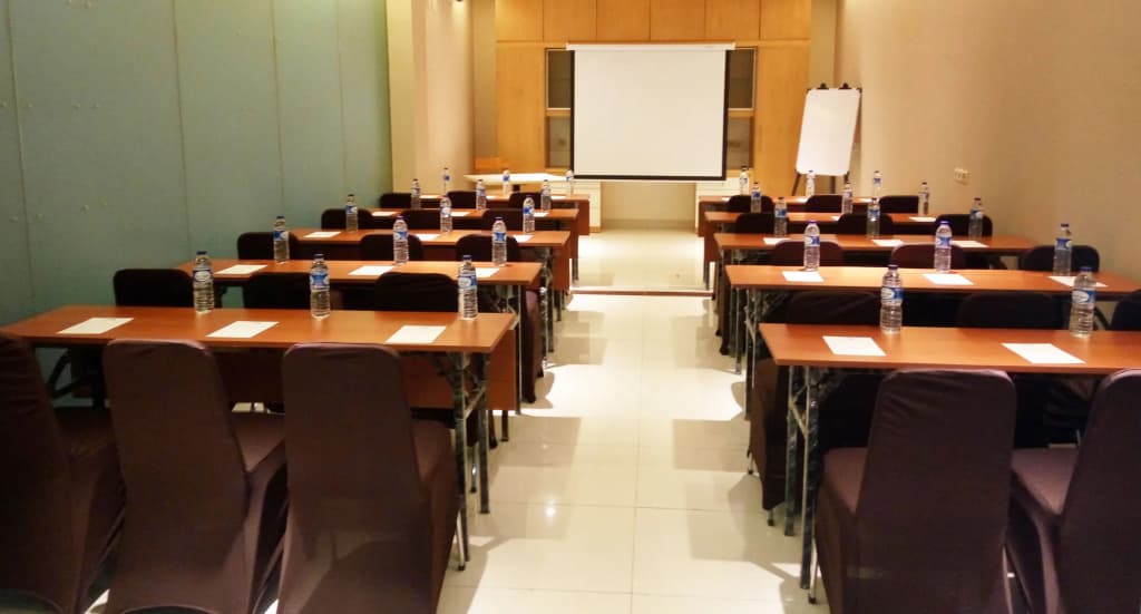 Hotel 88 Kedoya Jakarta - photo 13