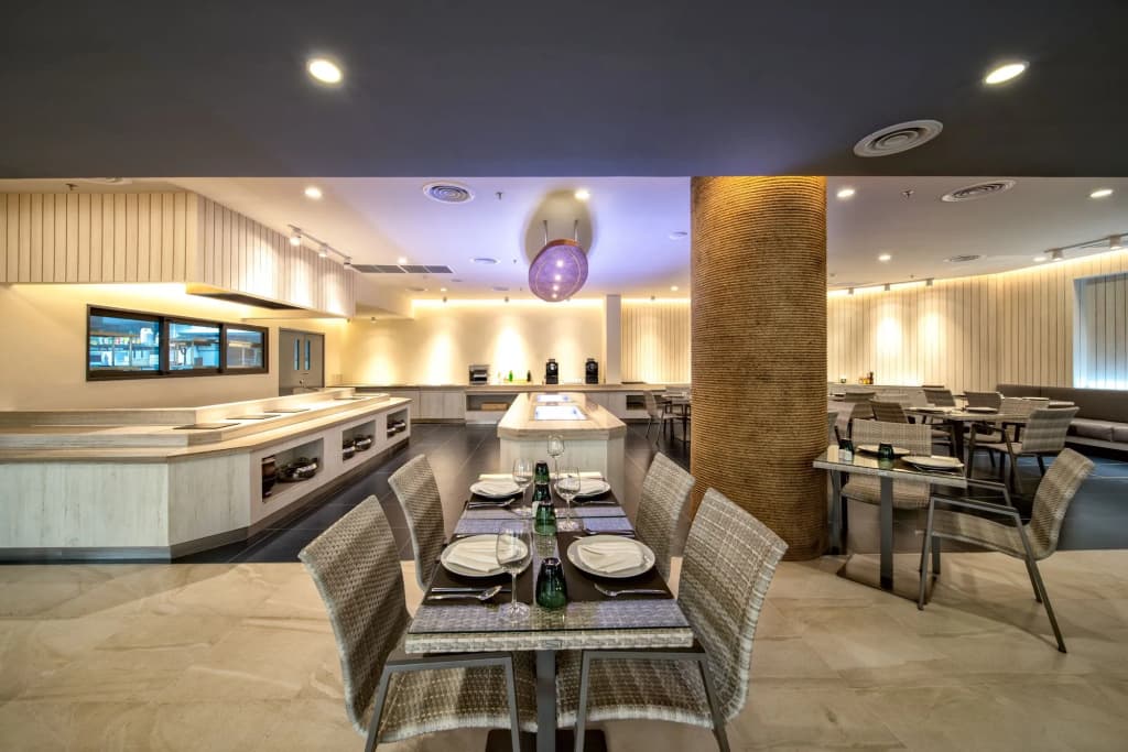 Hotel Clover Patong Phuket - photo 17