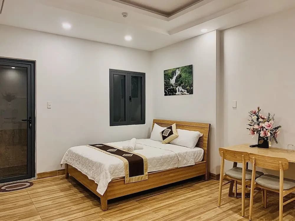 RedDoorz Premium near E-Town - photo 2
