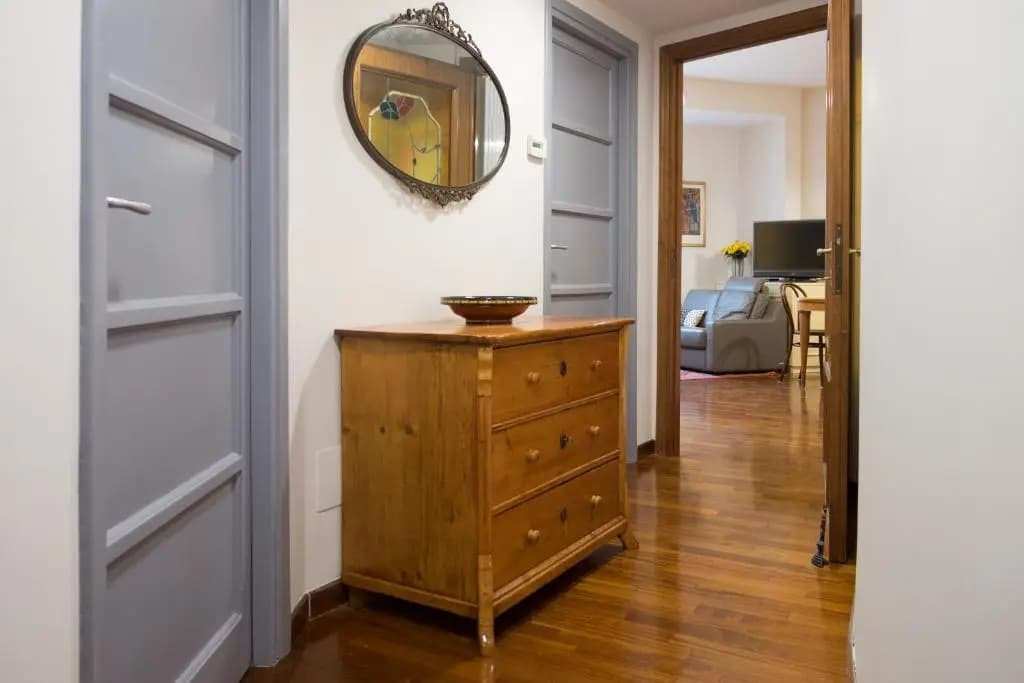 Glorioso Stylish Apartment - photo 6