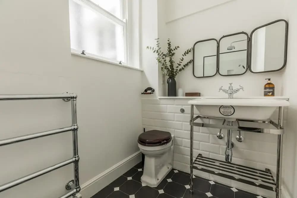 Eson2 - Charming 3 Bedroom Flat in Chelsea - photo 8