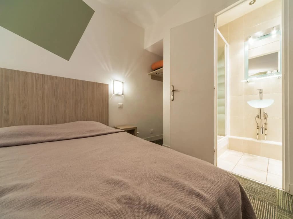 Louisa Hotel - photo 17