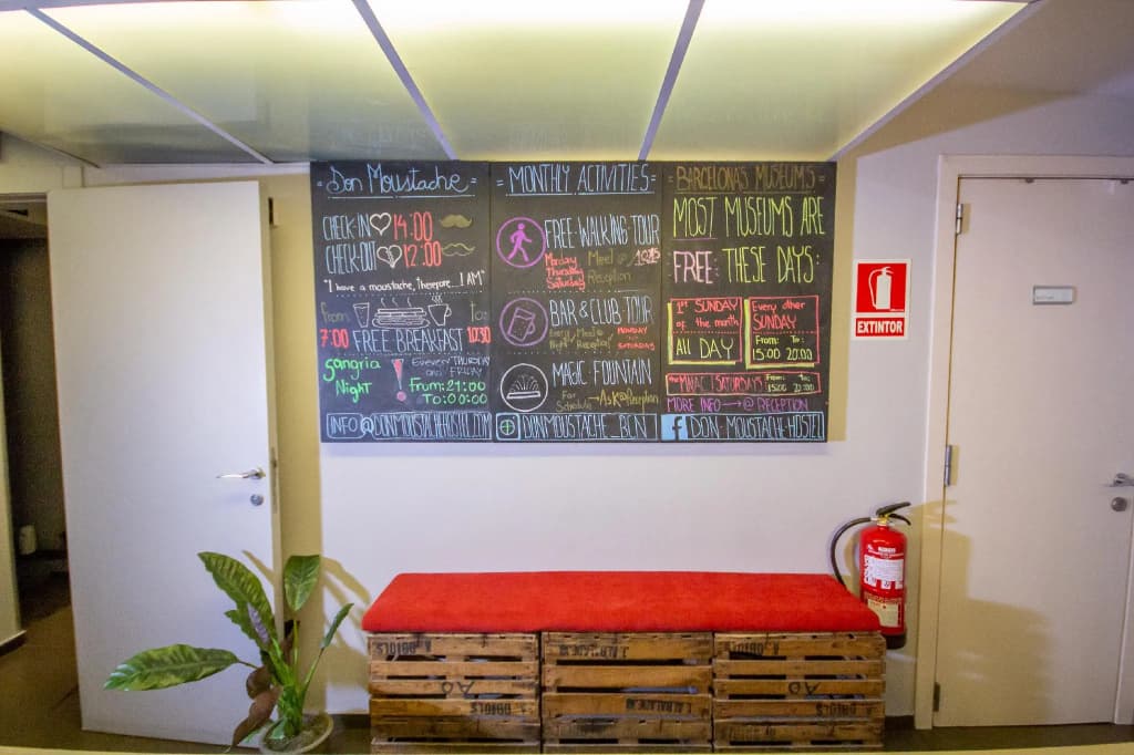 Don Moustache Hostel - photo 20