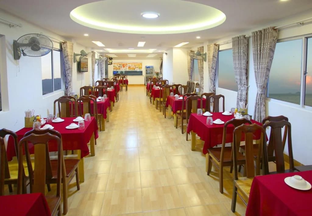 Glory Dragon Hotel - photo 17