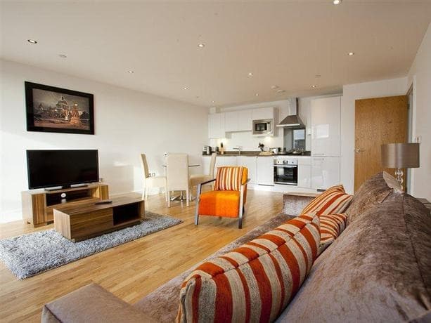 Apple Apartments Greenwich - photo 5