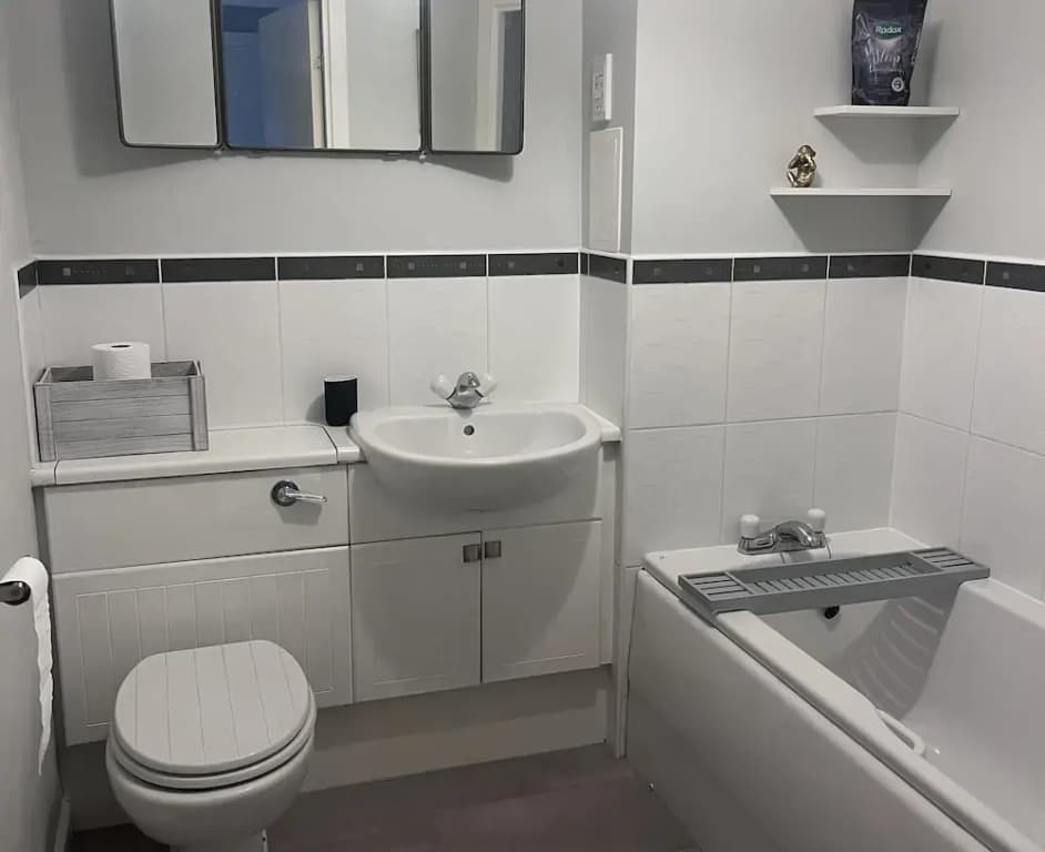 2 Bed Flat - Sleeps 4 - Pets - Parking - Wifi - photo 6