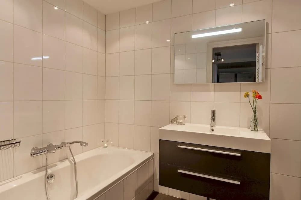 Tulip Apartments - photo 8