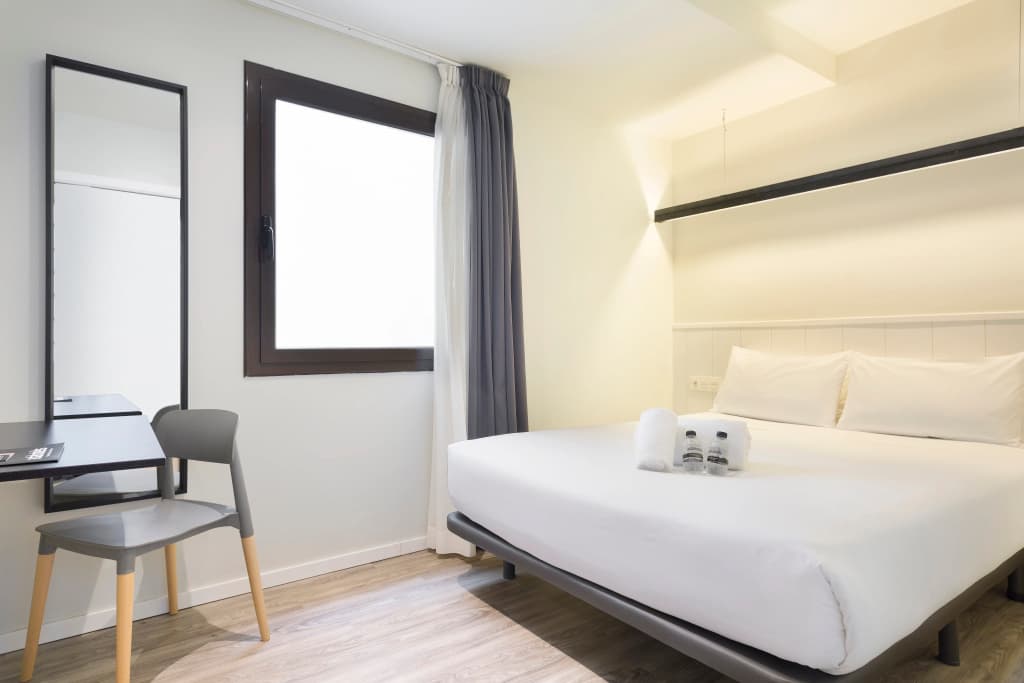 Hotel Acta BCN 40 - photo 4