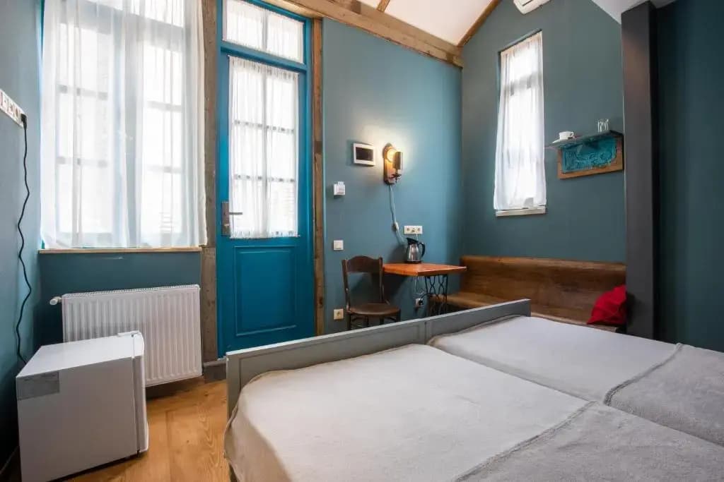 3 Heritage Rooms - photo 4