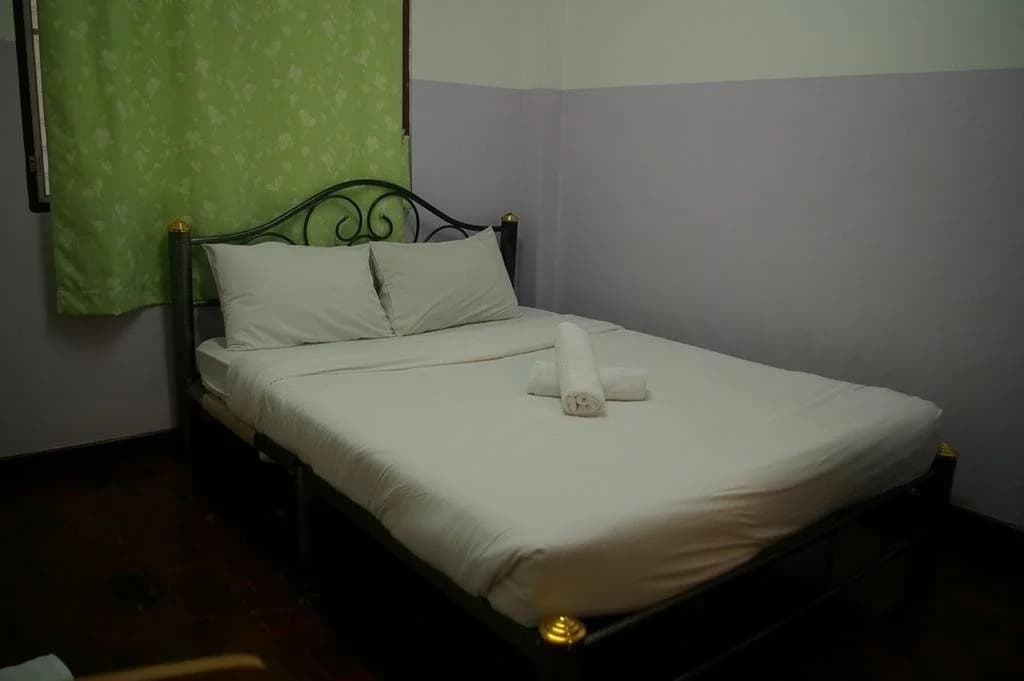 Moom Pon Khlai Hostel & Spa - main photo