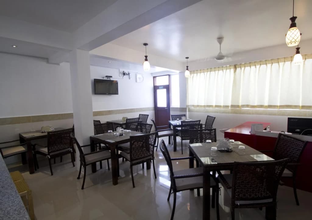 Newtown Inn Guest house - photo 17