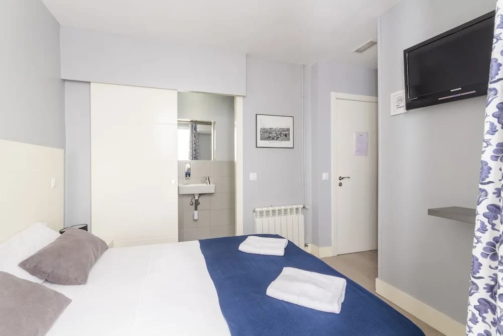 8Rooms Madrid - photo 2