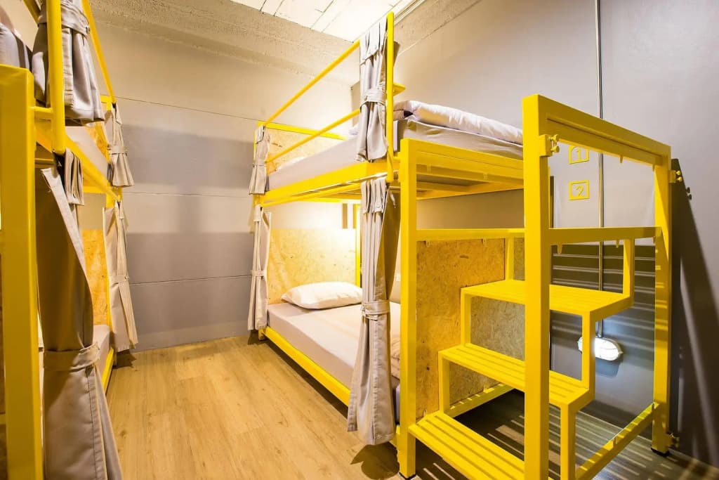 Cubic Bangkok Hostel - photo 16