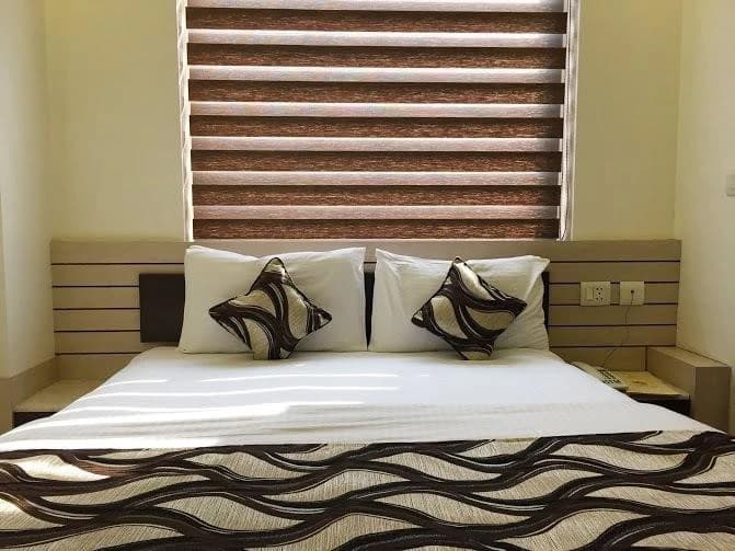 Hotel Exotica Inn - photo 2