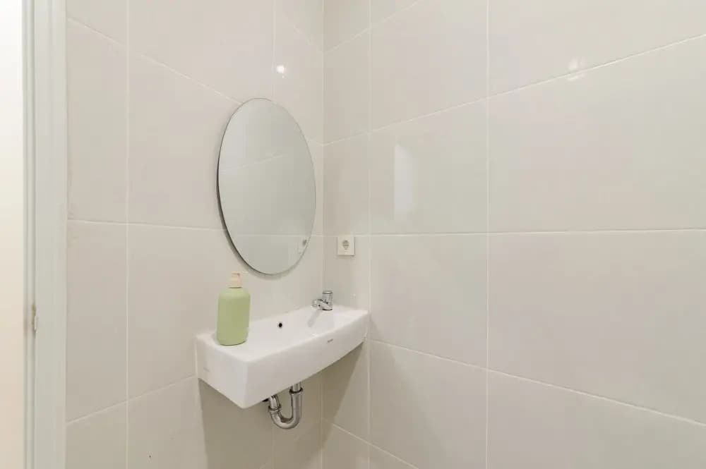 Urbanview Hotel Vineyard Inn - photo 10