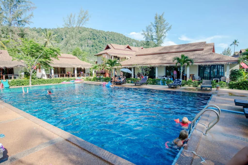 Banana Beach Resort - photo 11