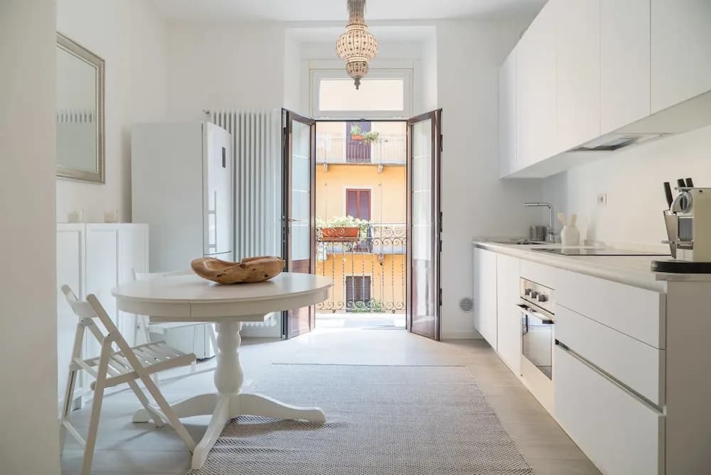 Charming Milanese Apartments - photo 17