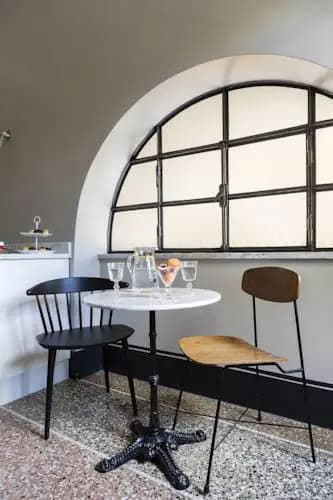 Garibaldi Suites Apartment - photo 6