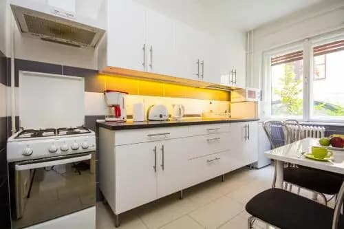 Andrássy Apartment with Inside Parking - photo 15