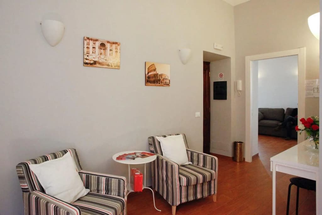 Clemy In Rome - photo 2