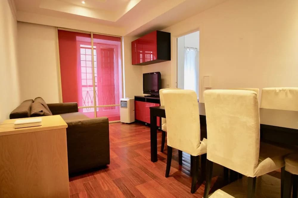 Travel & Stay - Frezza Red - photo 2
