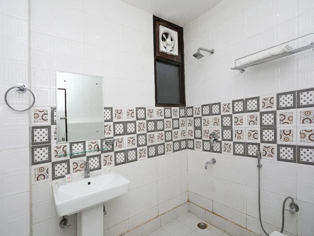 OYO 484 RTS Hotel - photo 8