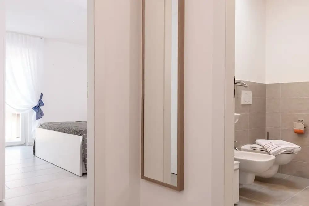 Hintown - Marina's White Apartment - photo 9